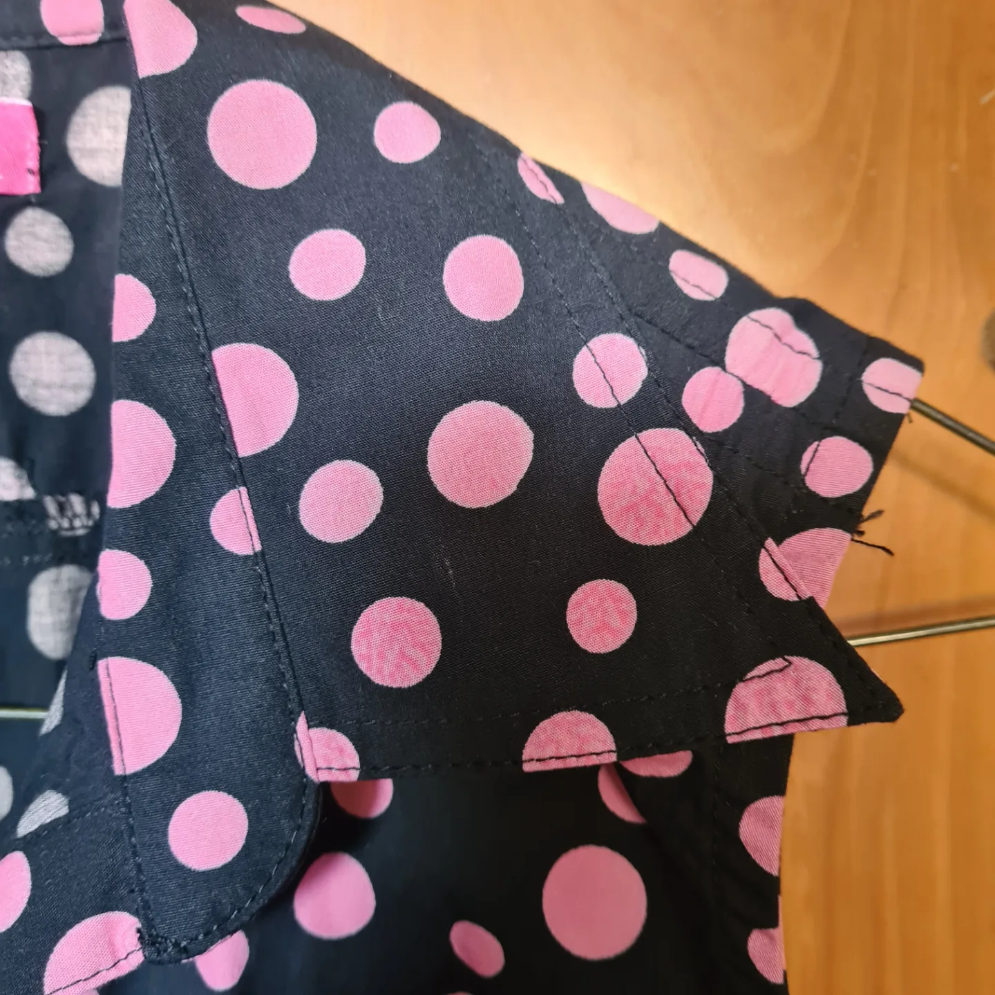 💚Jennifer Sleeveless Polka Dot Blouse - Size M image indicator(9)