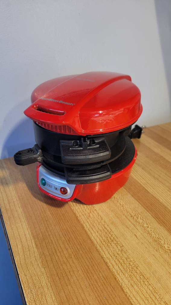 Hamilton Beach Red Breakfast Sandwich Maker