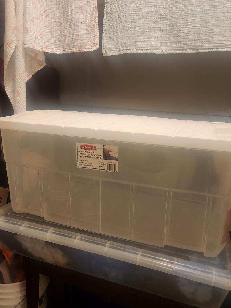 💚Rubbermaid Jumbo Clear Box - photo 2