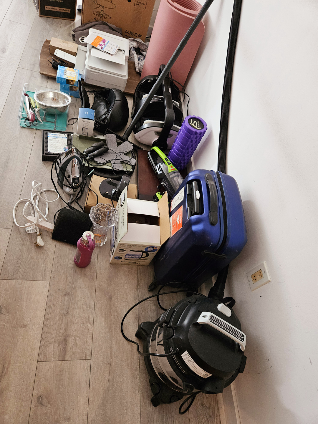 Huge Garage Sale! Various Home Goods & Electronics - photo 3