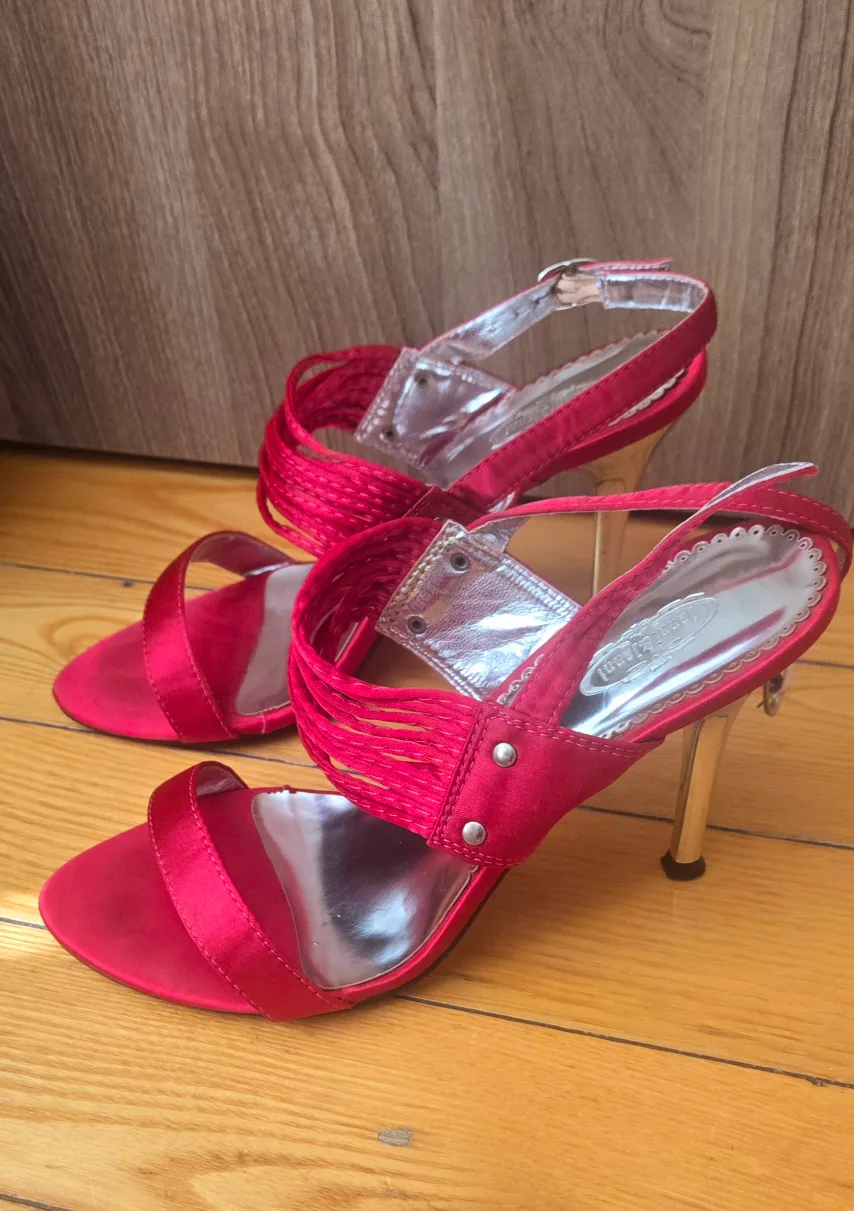 Gorgeous Pink Satin Heels image indicator(2)