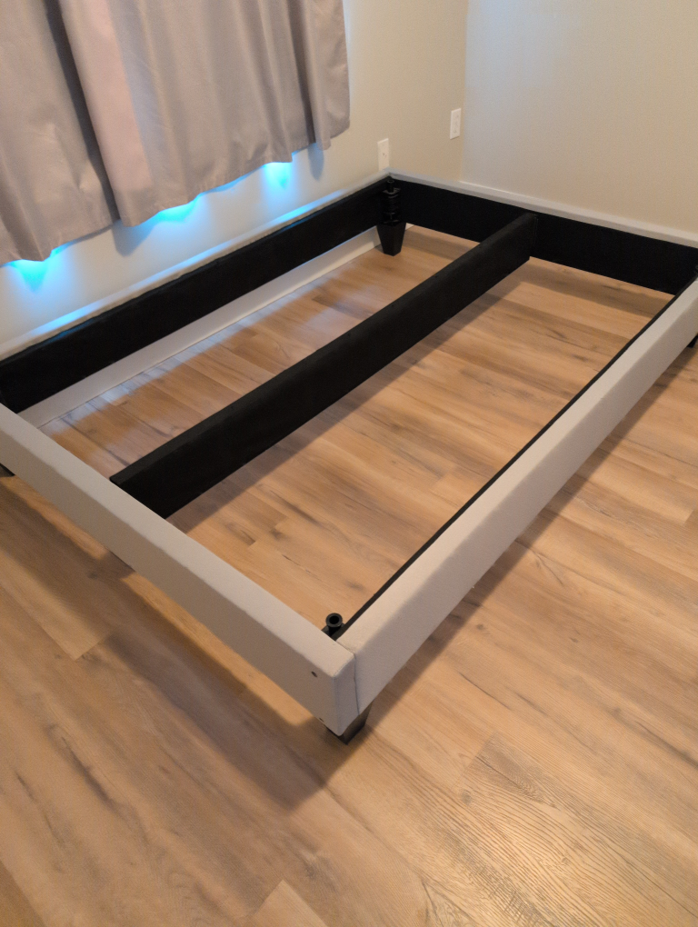 double Bloom mattress with frame