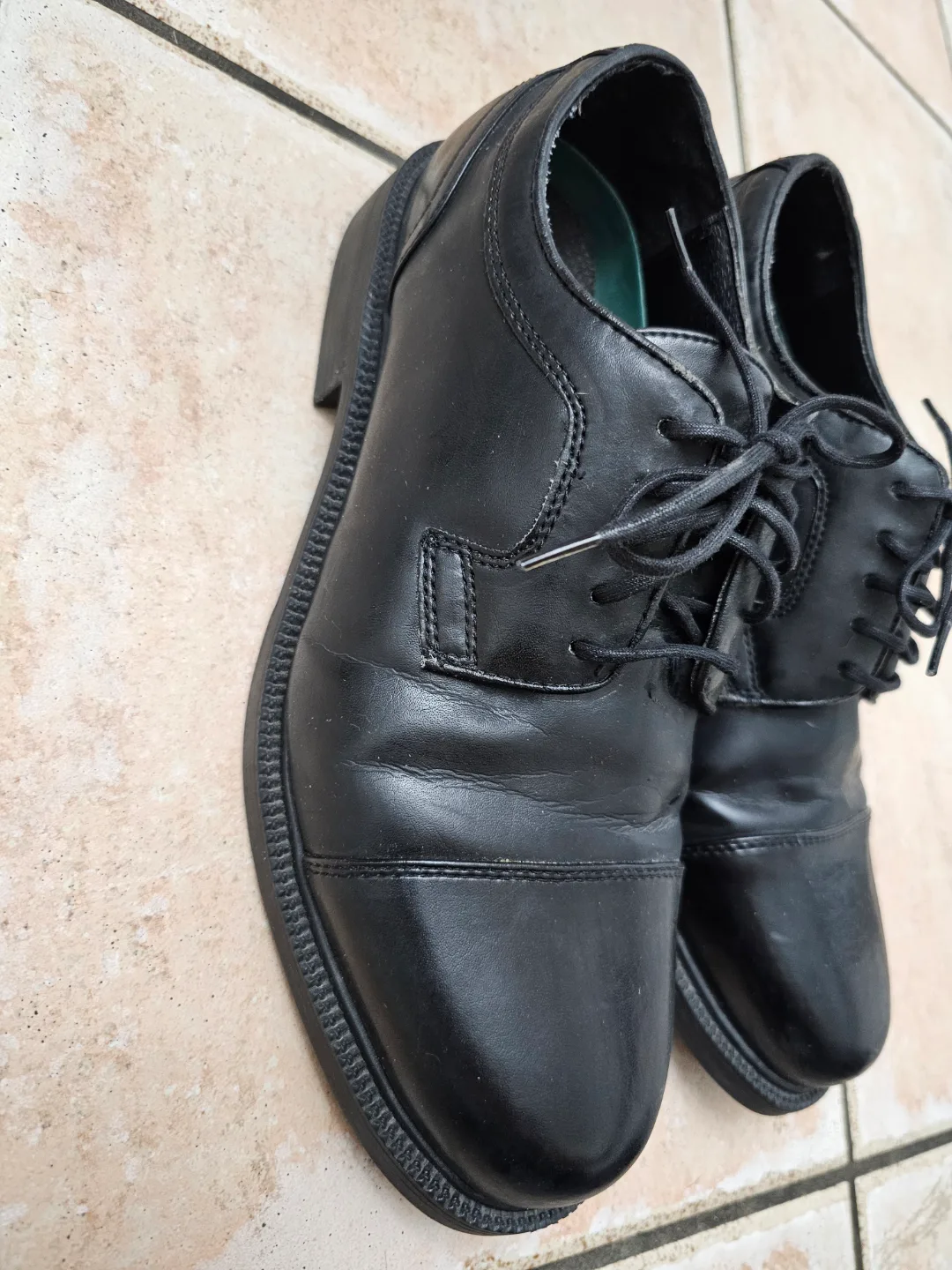 Men's Revere Collection Black Leather Oxford Shoes image indicator(4)