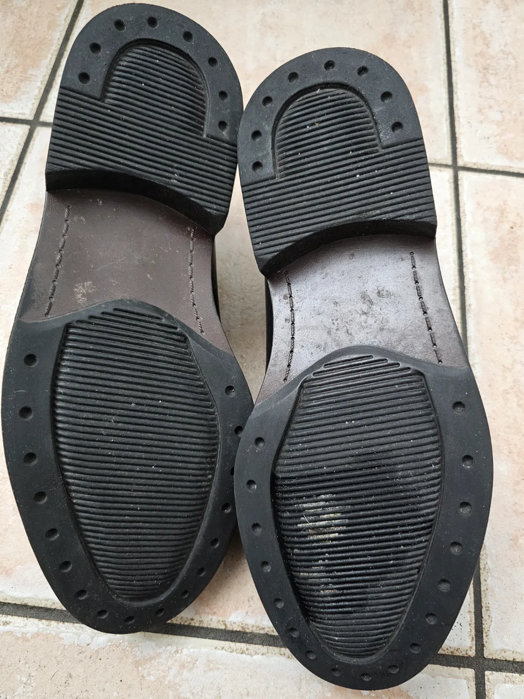 Men's Revere Collection Black Leather Oxford Shoes image indicator(6)