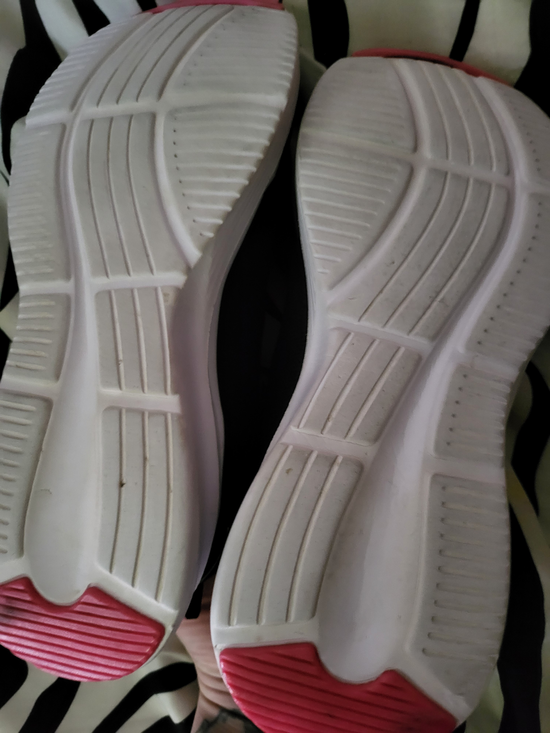 Women's Athletic Works Memory Foam Running Shoes - Size 7 - photo 2
