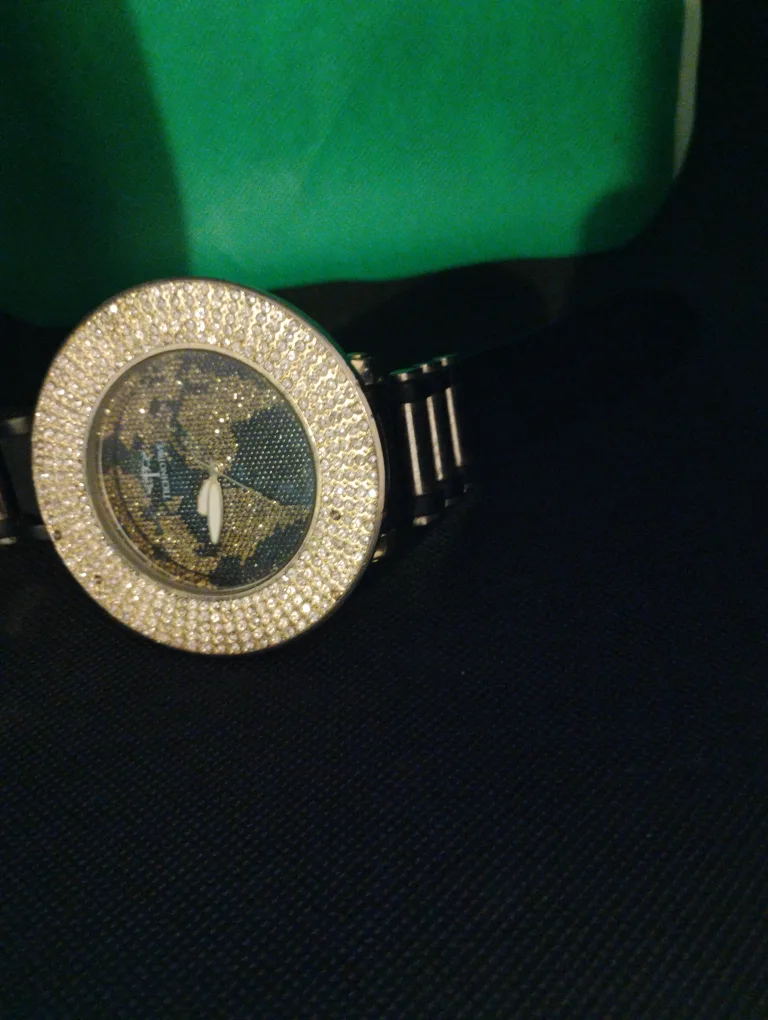 Techno Pave World Map Watch with Crystal Accents image indicator(2)