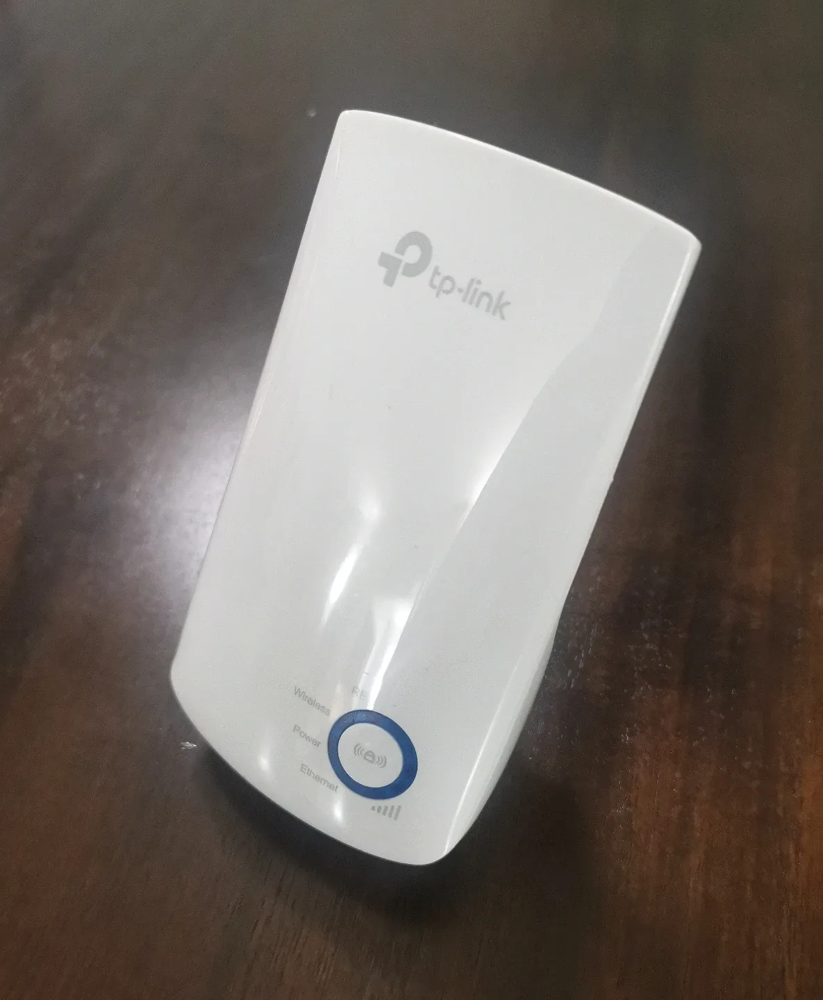 TP-Link 300Mbps Wi-Fi Range Extender thumbnail