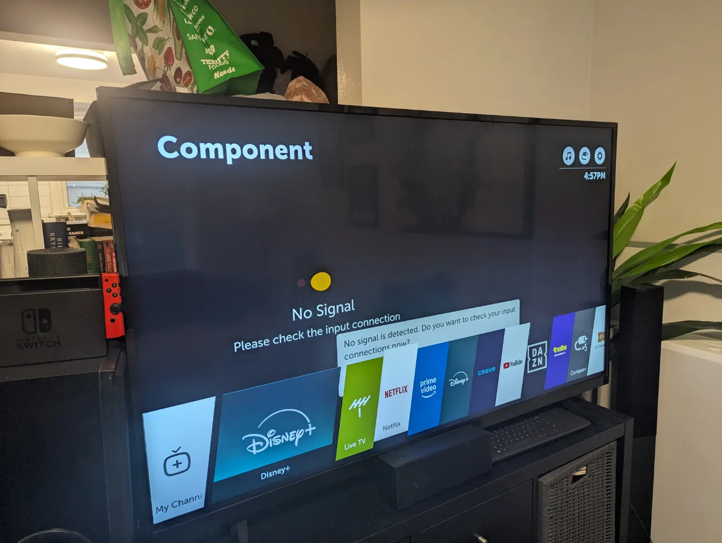 LG Smart TV - 55" LED 4k image indicator(3)