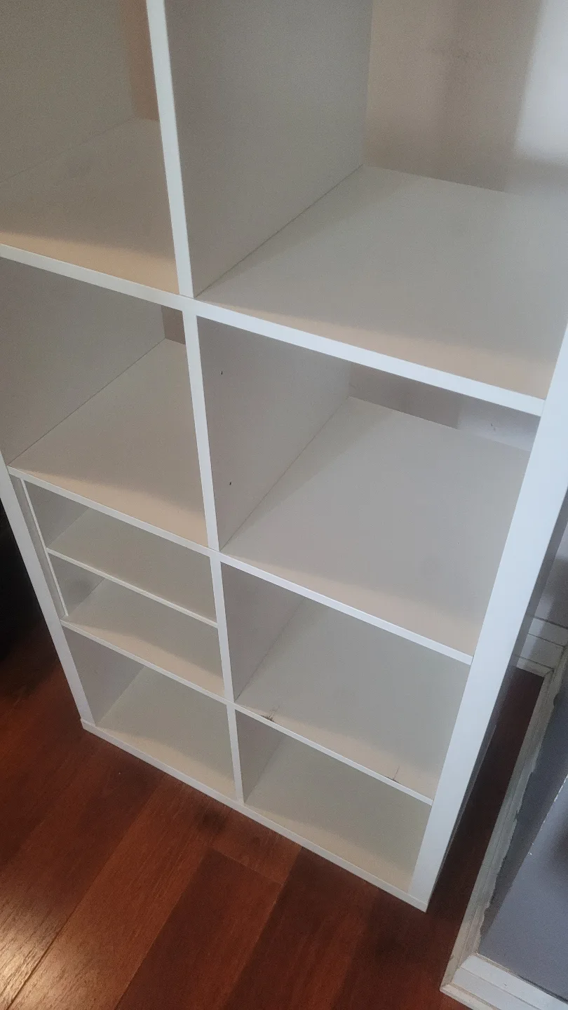 White IKEA Kallax Shelving Unit image indicator(2)