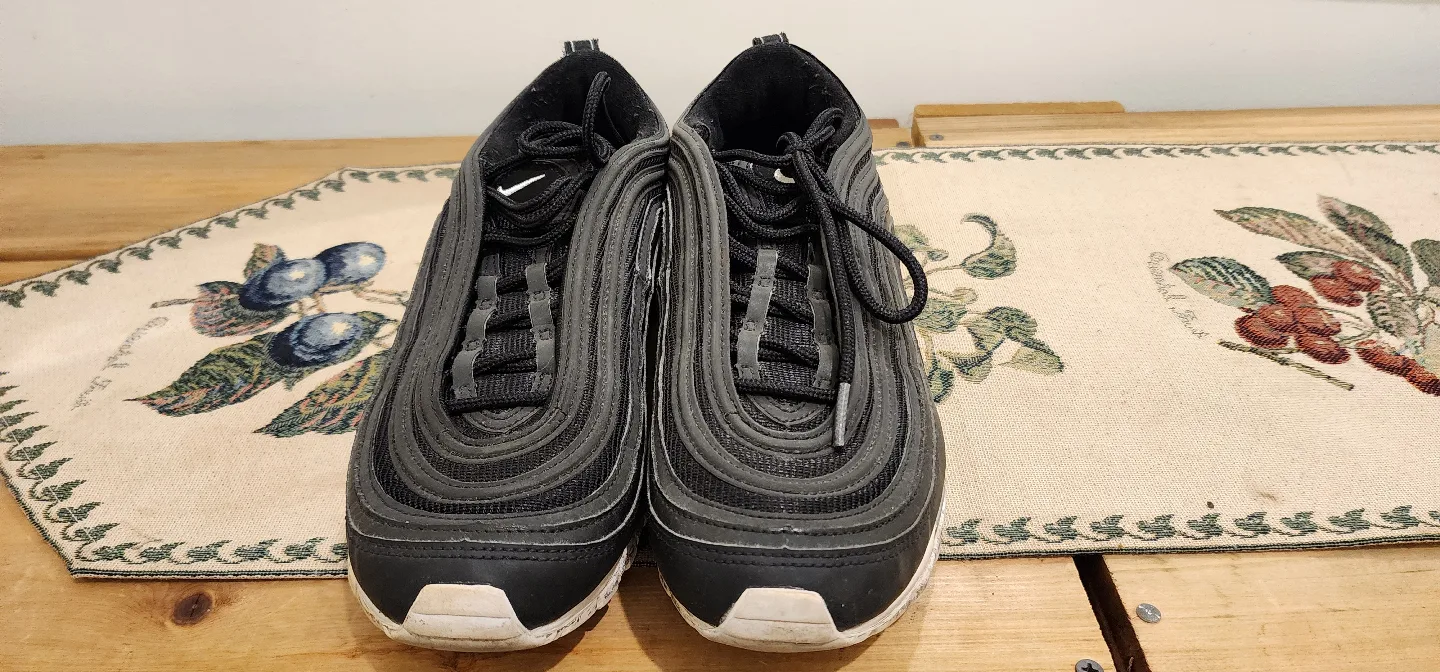 Nike Shoes image indicator(2)