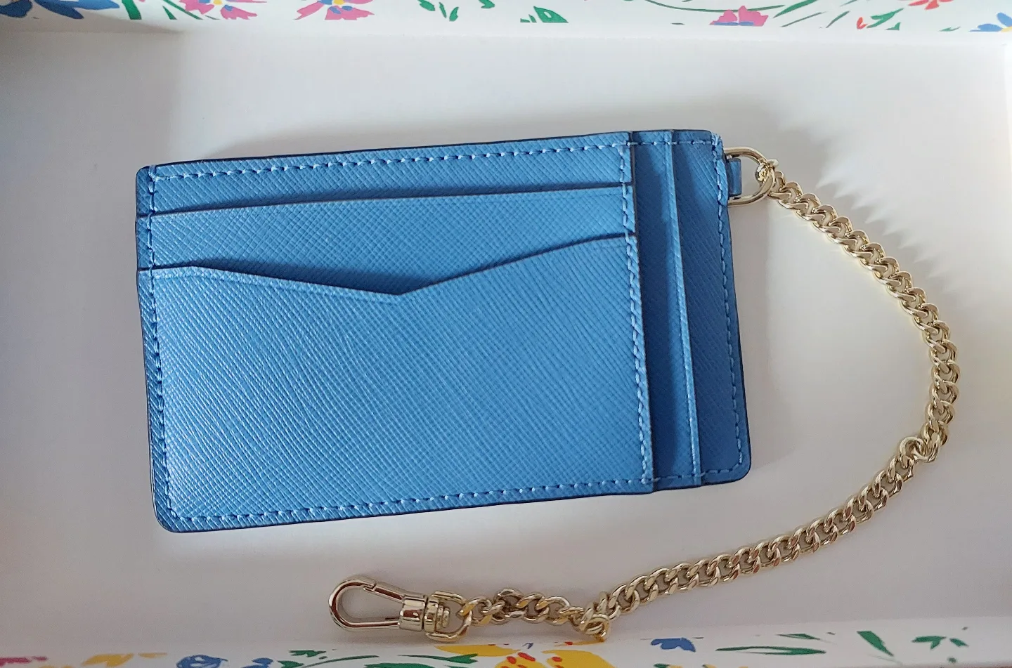 Kate Spade New York Slim Card Holder with Chain image indicator(2)