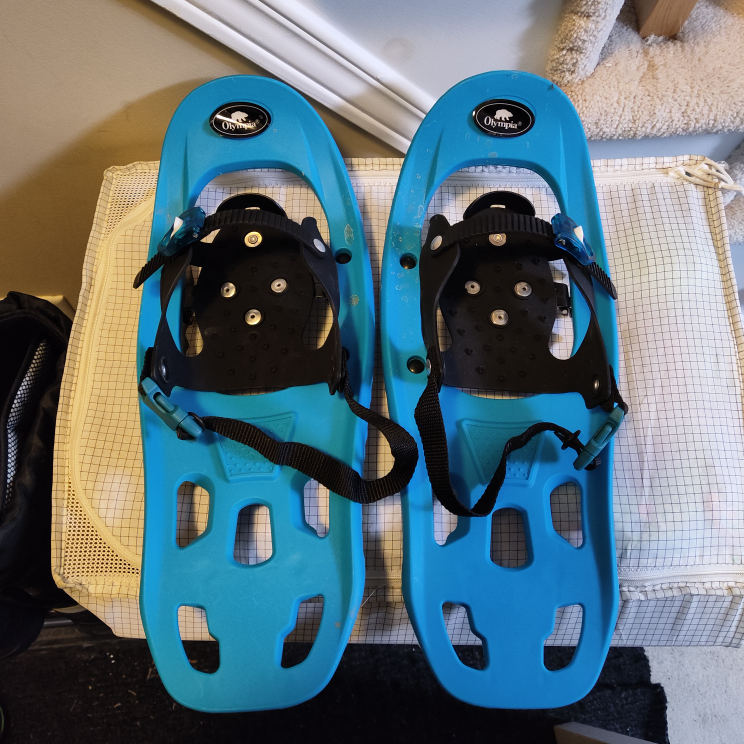 Olympia Sports Snowshoes - Youth Size