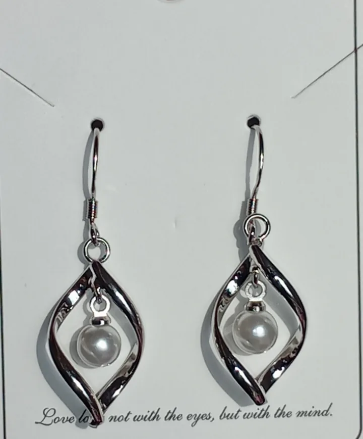 Silver Pearl Drop Earrings image indicator(5)