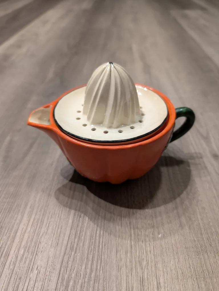 Vintage Japanese Pumpkin Shaped Citrus Juicer thumbnail