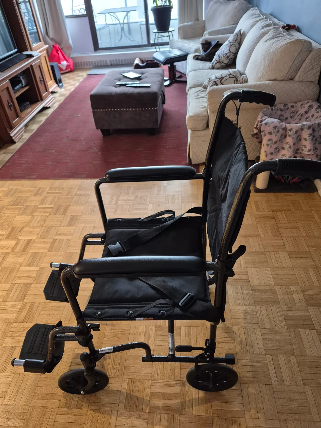 Drive Medical Lightweight Wheelchair image indicator(2)