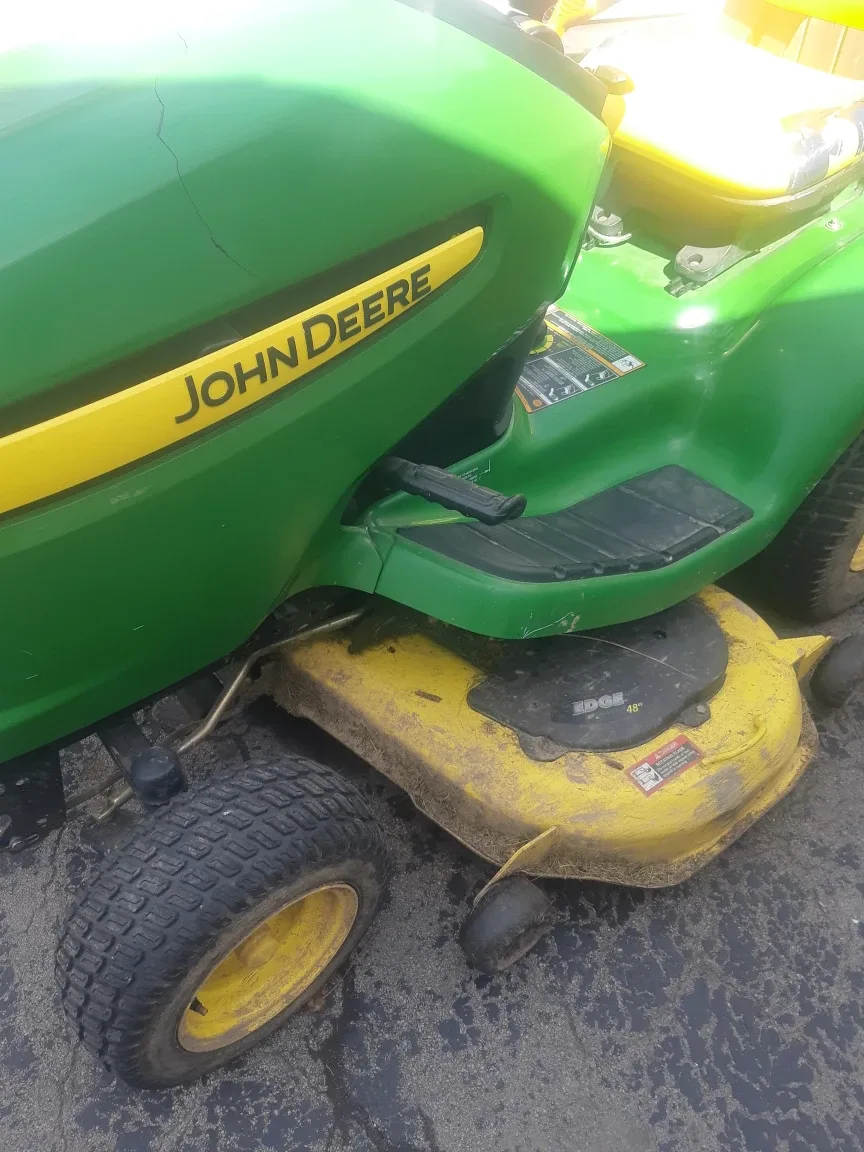 John Deere Lawn Tractor image indicator(9)