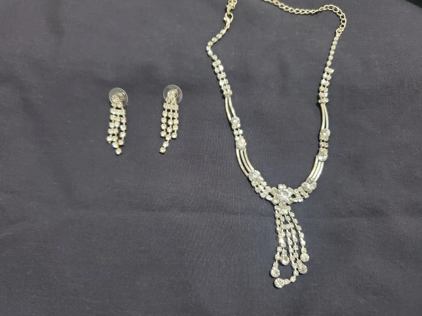 Elegant Bridal Set:  Handbag, Gloves, Necklace & Earrings, Shoes image indicator(4)