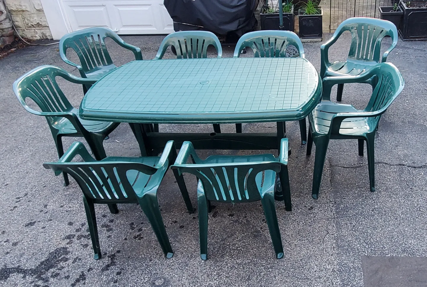 Patio Dining Set Green image indicator(3)