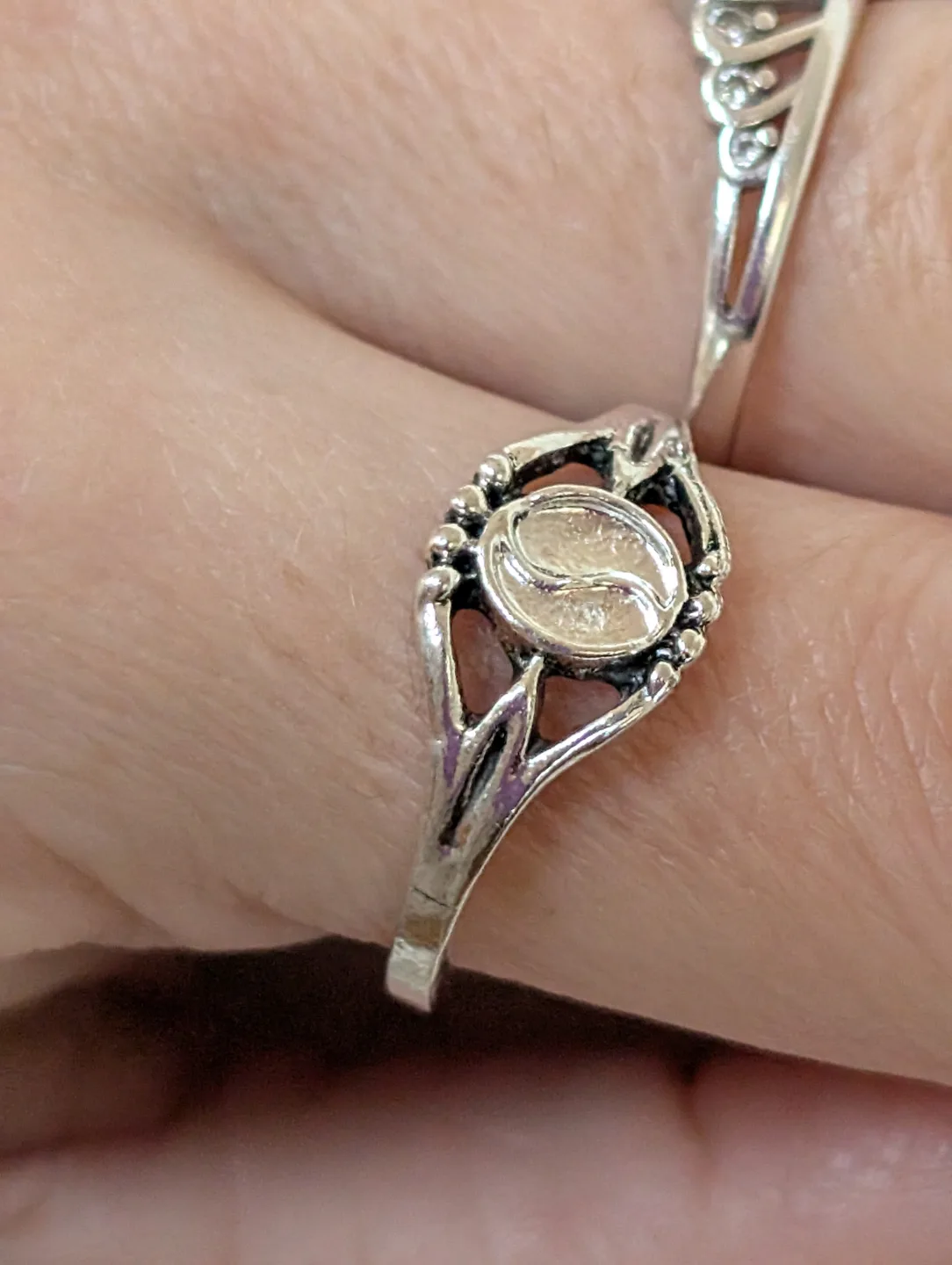 Stainless steel Yin Yang Ring 💚 image indicator(4)