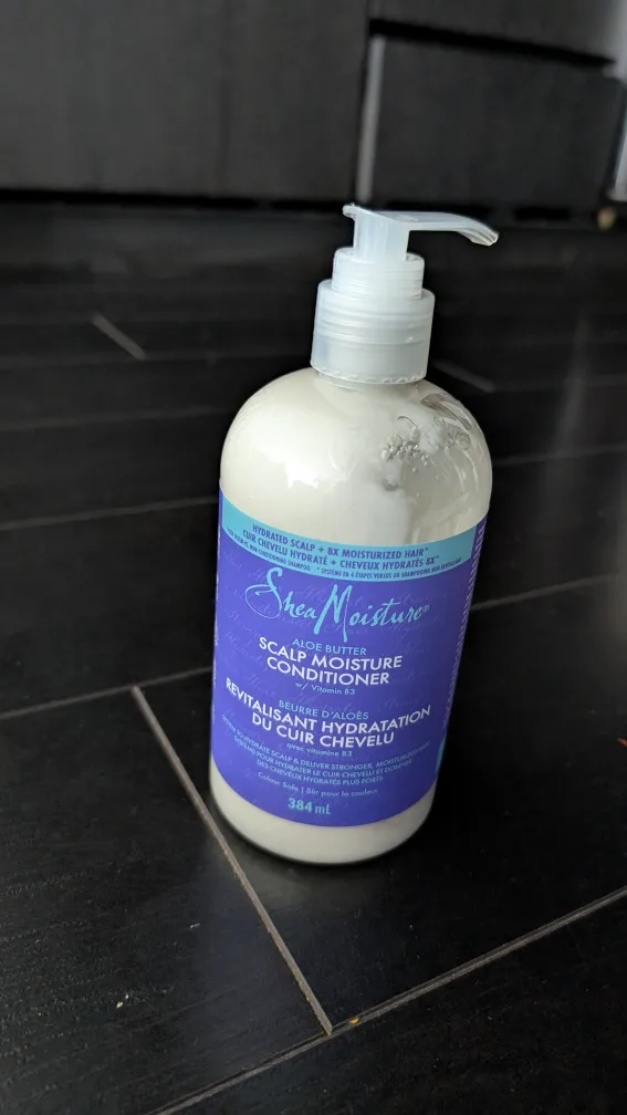 New SheaMoisture Hair Care Bundle image indicator(3)
