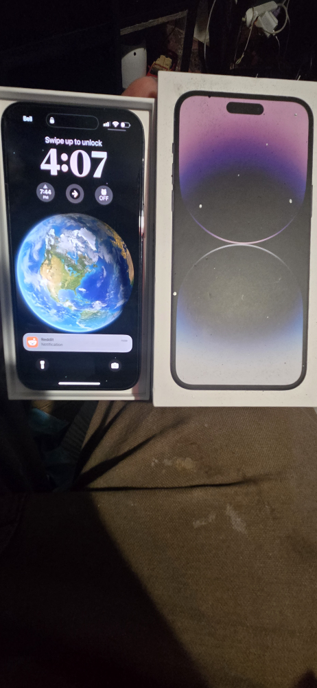 iPhone 14 Pro Max - photo 2