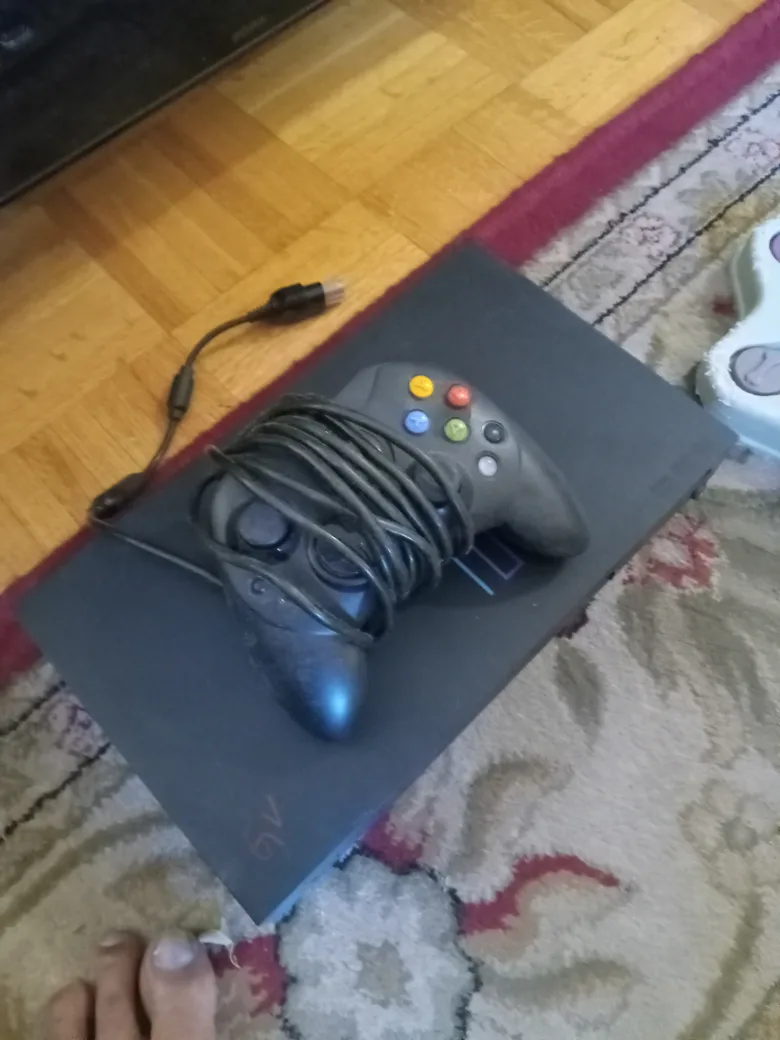 PlayStation 2 Console with Controller image indicator(2)