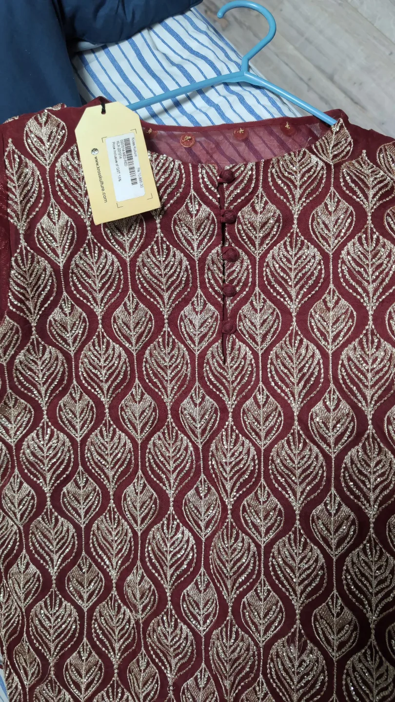 Maroon Embroidered Shalwar Kameez image indicator(2)