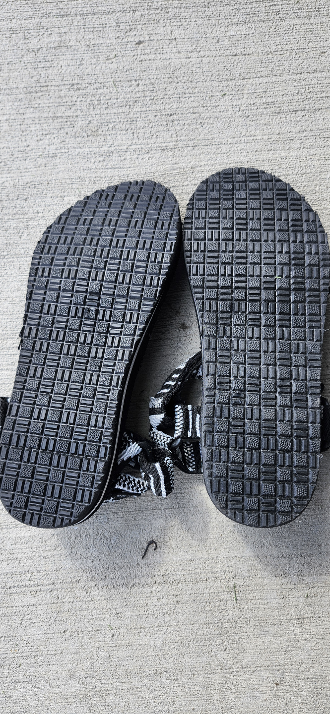 Athletic Works Women's Sandals Size 8 - photo 2