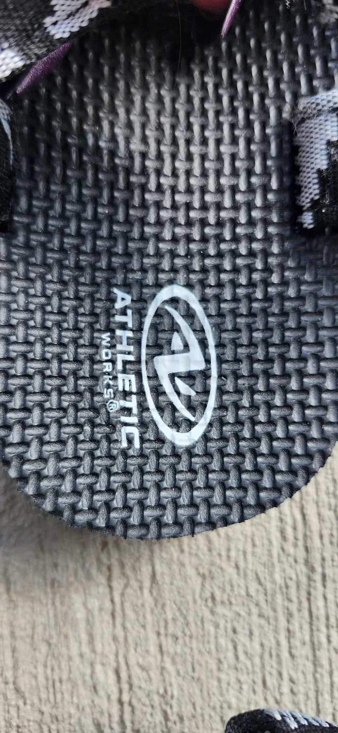Athletic Works Women's Sandals Size 8 image indicator(4)