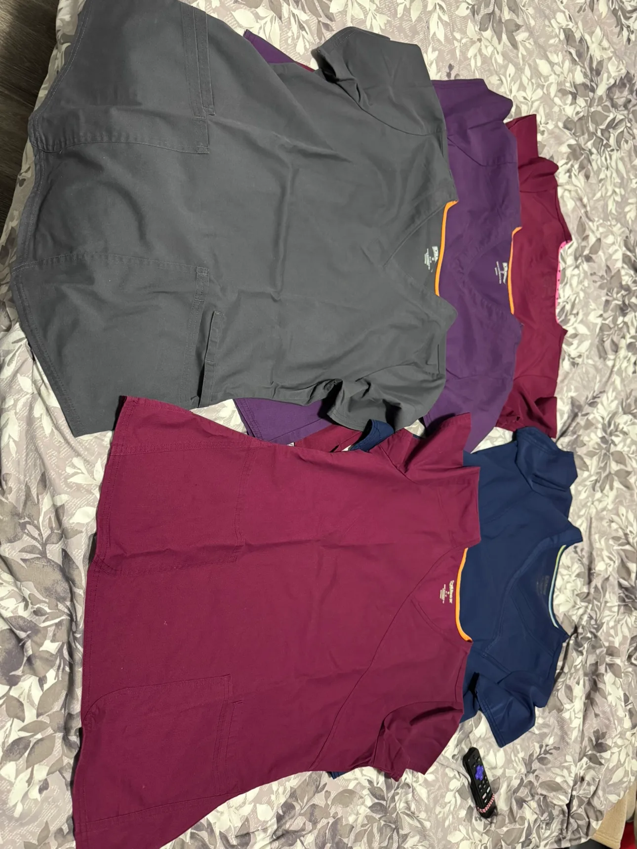 Bundle of 5 Scrubs Tops thumbnail