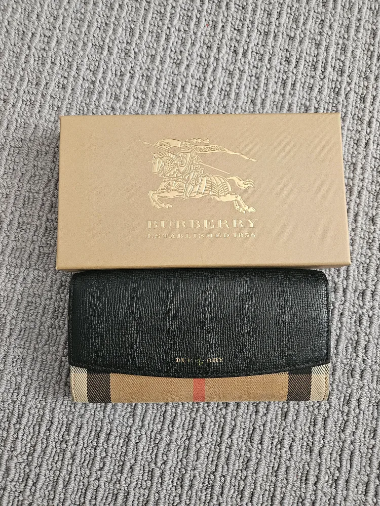 authentic burberry long / continental wallet thumbnail