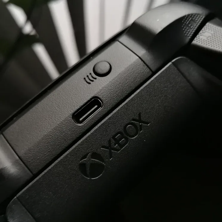 Xbox Wireless Controller image indicator(3)