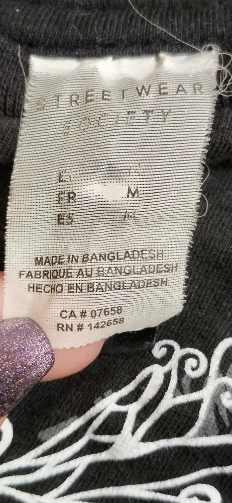 streetwear dark grey butterfly graphic cropped tee image indicator(3)