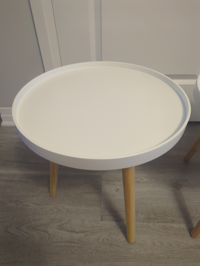 Pair of White Round Side Tables with Wooden Legs - photo 2