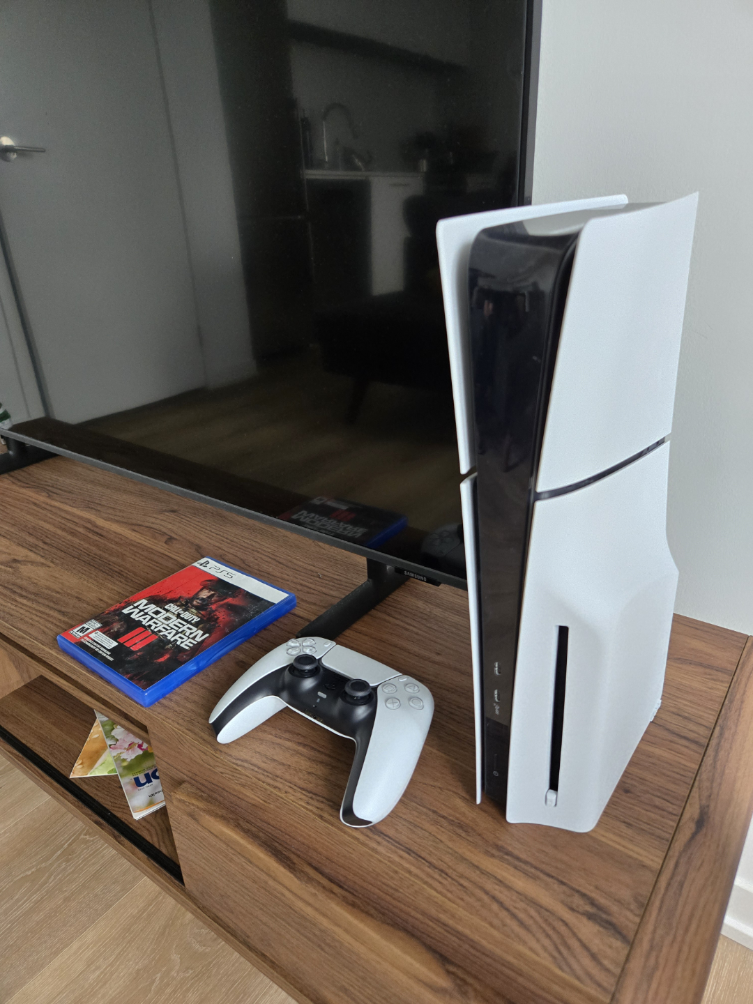 PlayStation 5 Disc Console Slim - photo 2