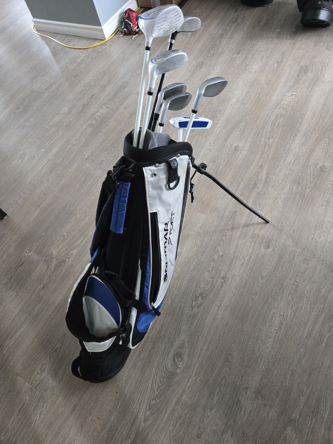 Junior Golf Club Set right handed