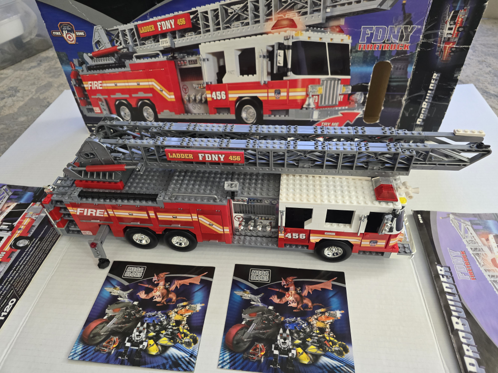 FDNY Ladder 456 Firetruck - Probuilder Blocks Building Toy