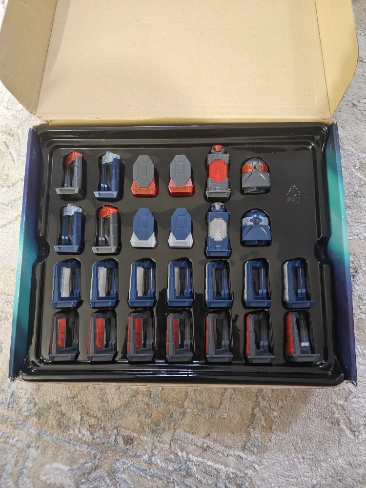 Laser Chess Strategy Game by ThinkFun image indicator(2)