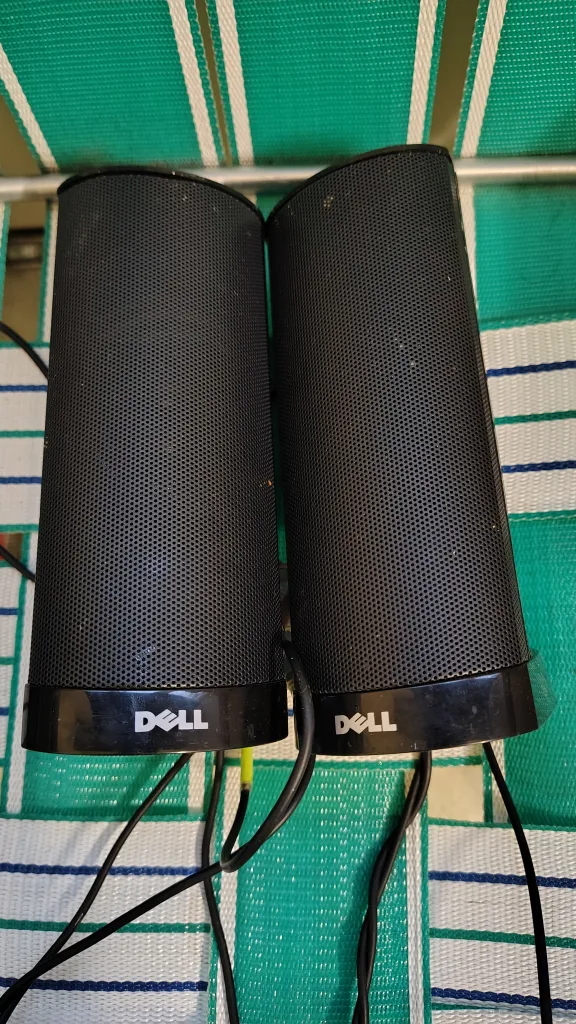 Dell AE415 Stereo Speakers image indicator(2)