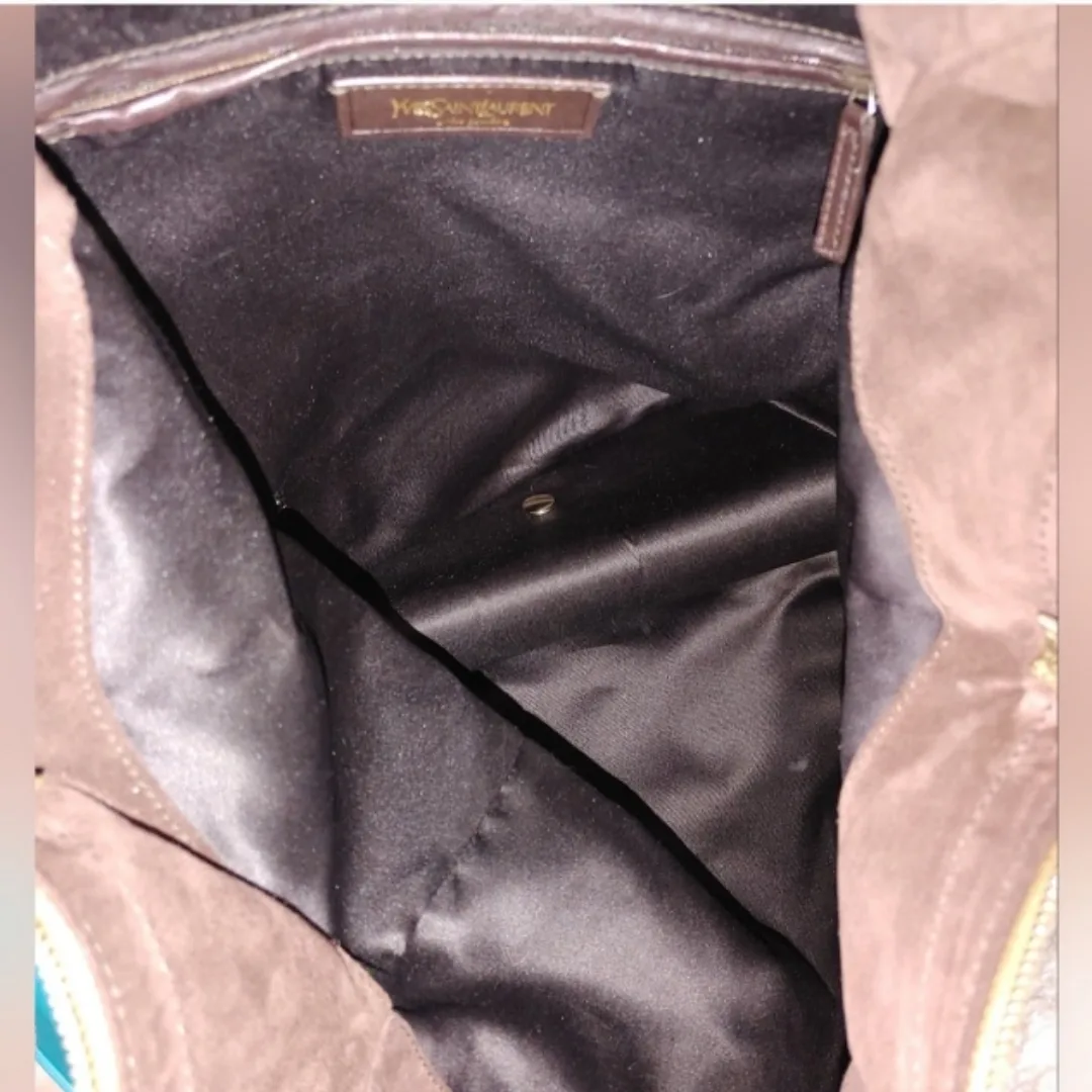 Yves Saint Laurent Large Gold Leather Tote Bag image indicator(3)