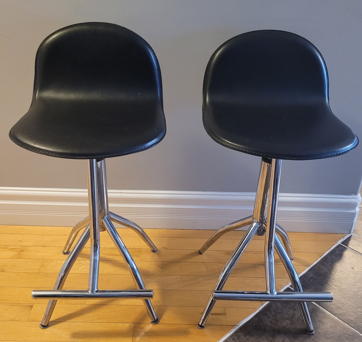 Pair of Black Leather Bar Stools with Chrome Legs