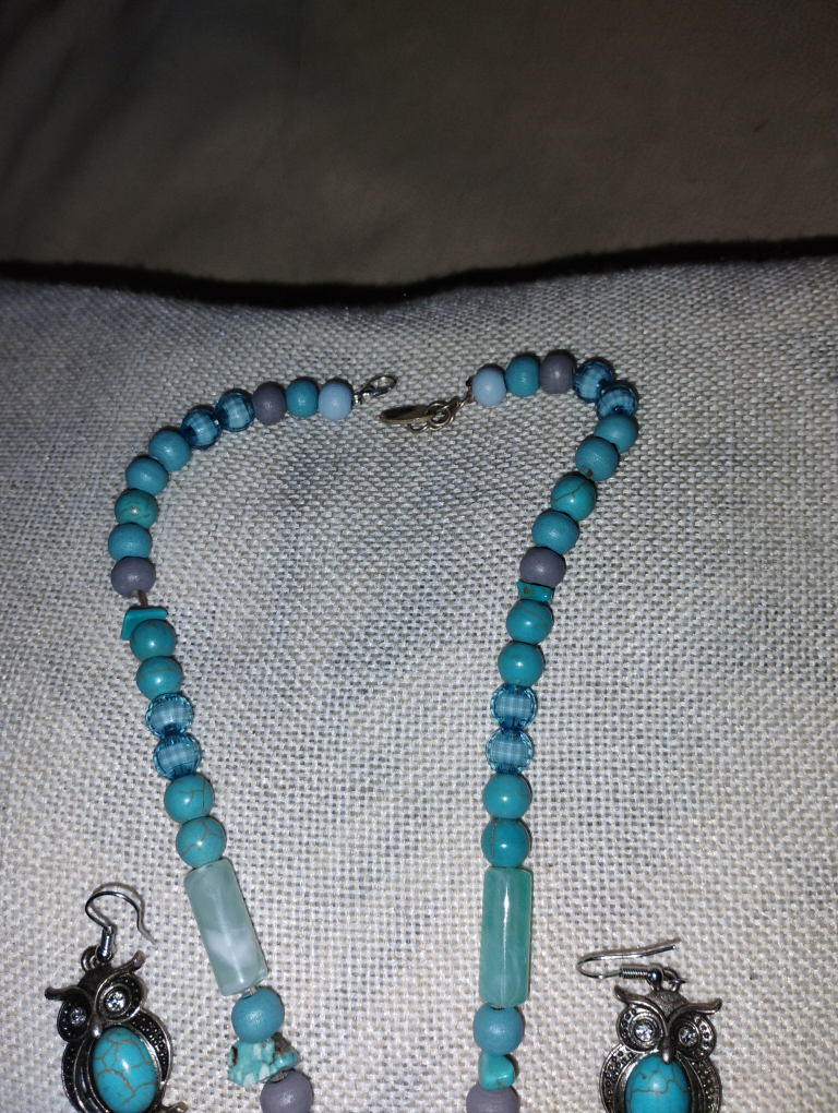 Beaded Owl Necklace and Earrings Set - photo 2