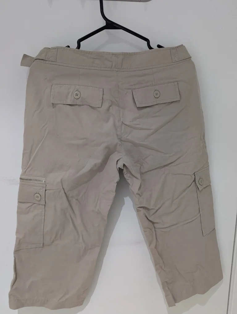 Brand New Club Monaco Capri Pants image indicator(2)