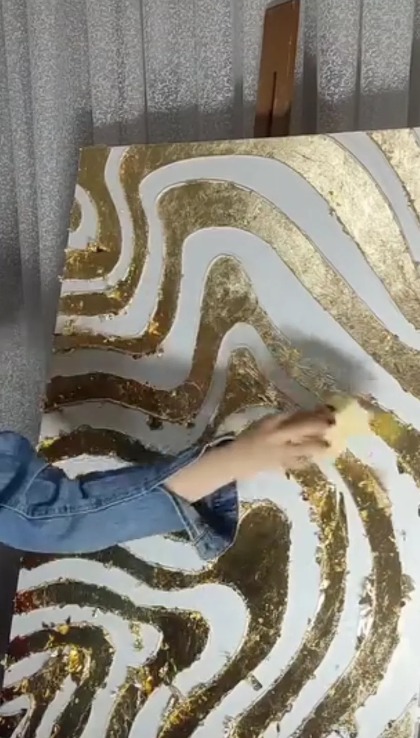 paintings,ceramic, jewelry, and party supplies & Decor Bundle image indicator(3)