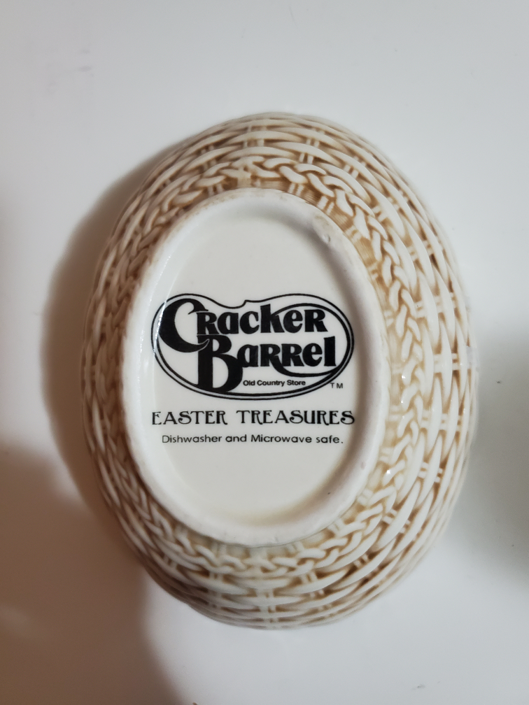 Cracker Barrel Easter Treasures Bunny Dish - photo 3