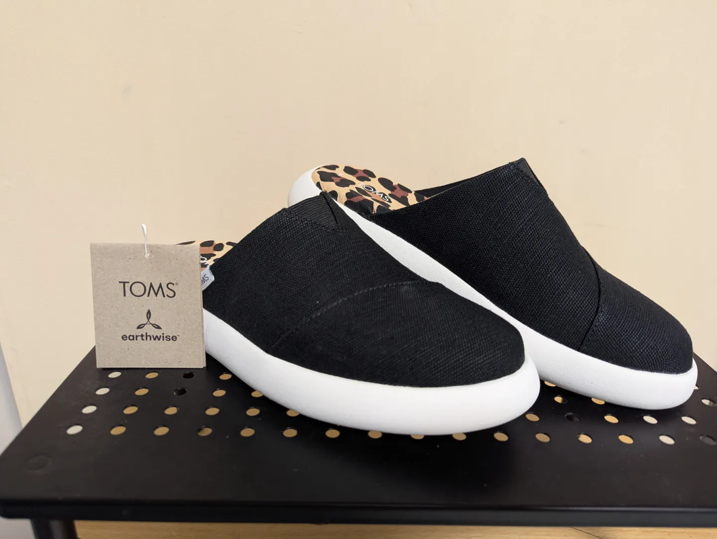 TOMS Slip On Sandal/Shoes ~ *NEW* image indicator(2)