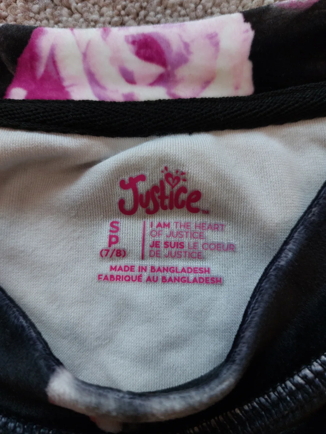 Brand New kids sweater size S (7-8) image indicator(3)