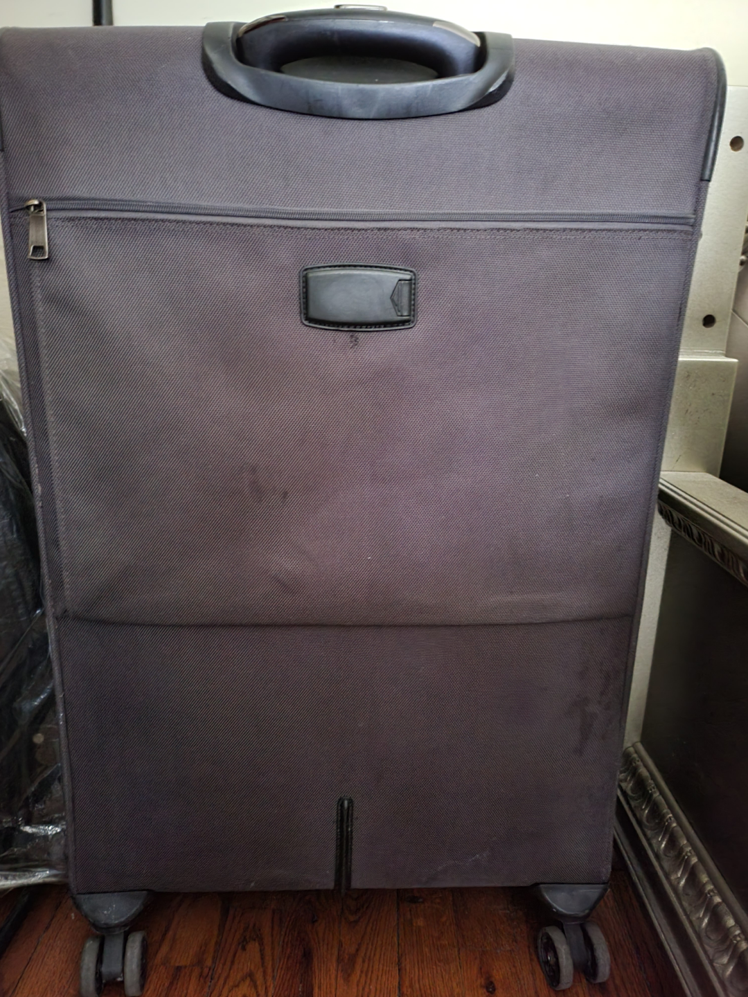 31 inch height with wheels/ I can drop off - photo 2