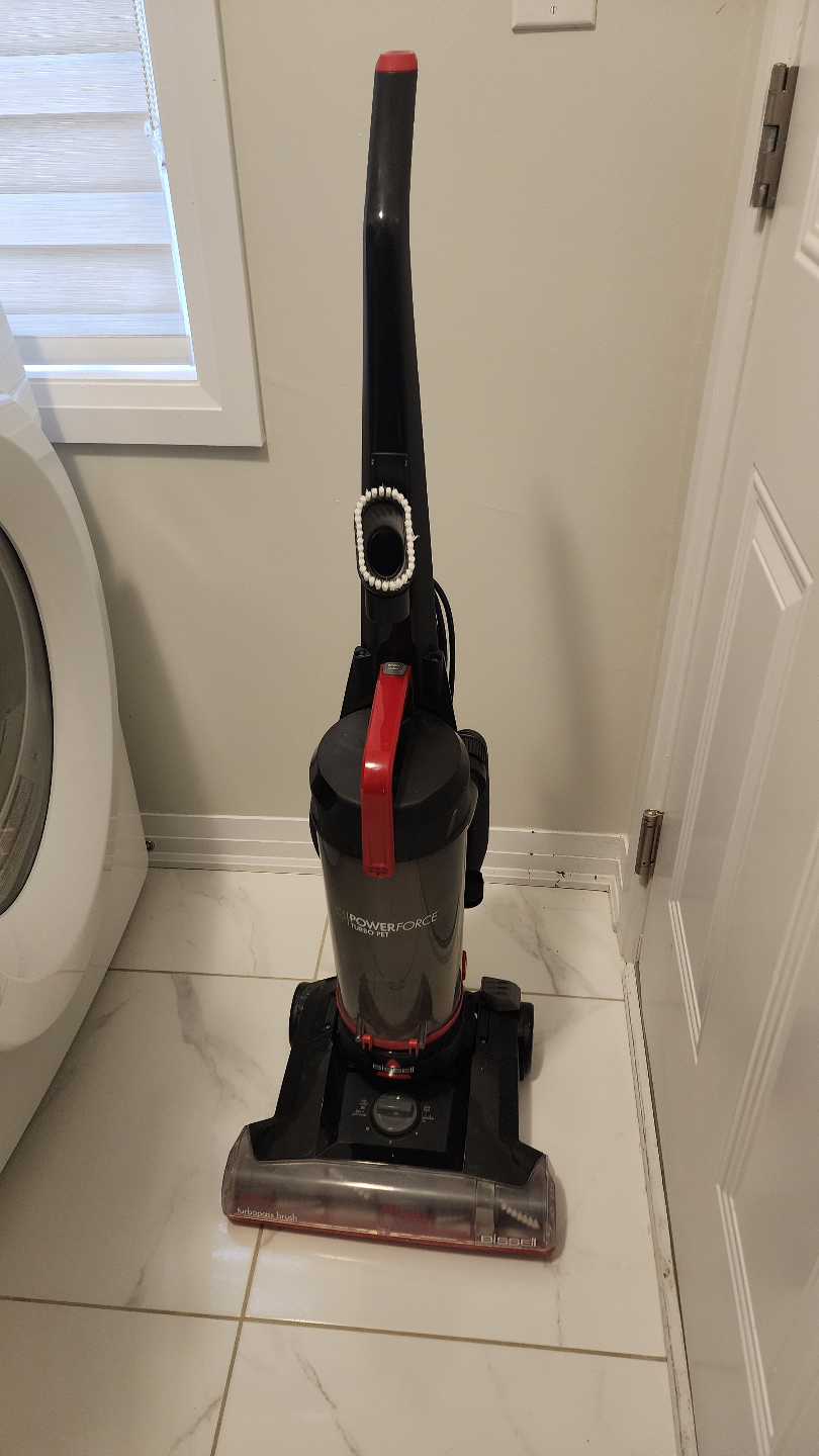 Bissell Powerforce Turbo Pet Bagless Upright Vacuum