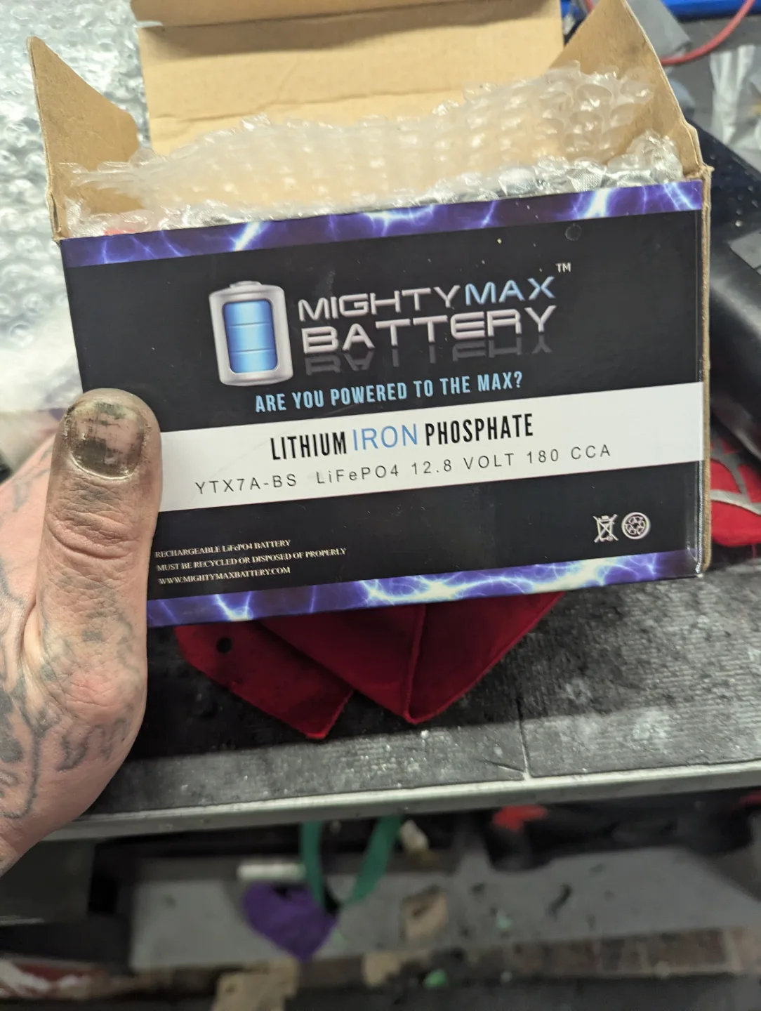 🥕Motorcycle and Powersport Lithium Battery  12V  7ah 180CCA image indicator(2)